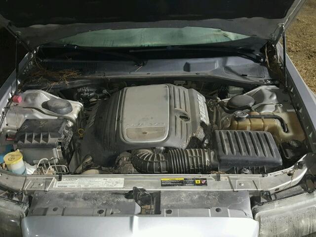 2C3KA63H96H320677 - 2006 CHRYSLER 300C SILVER photo 7