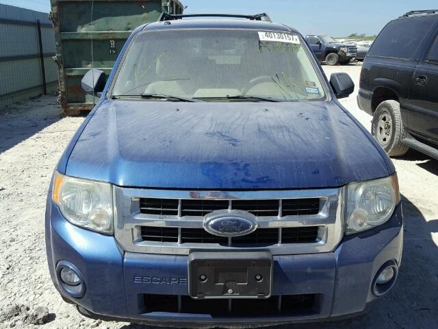 1FMCU93198KA21628 - 2008 FORD ESCAPE BLUE photo 9