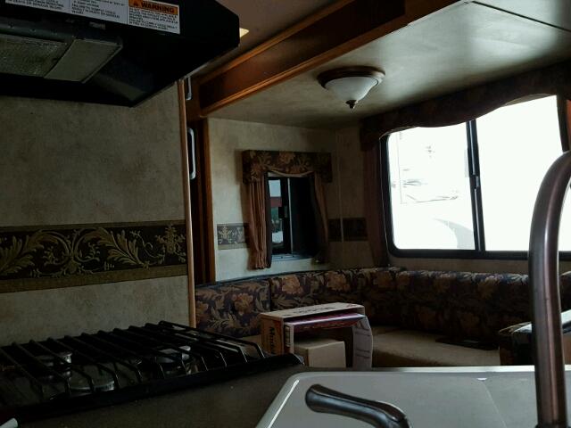 4YDT25921BT412533 - 2011 KEYSTONE PASSPORT WHITE photo 6