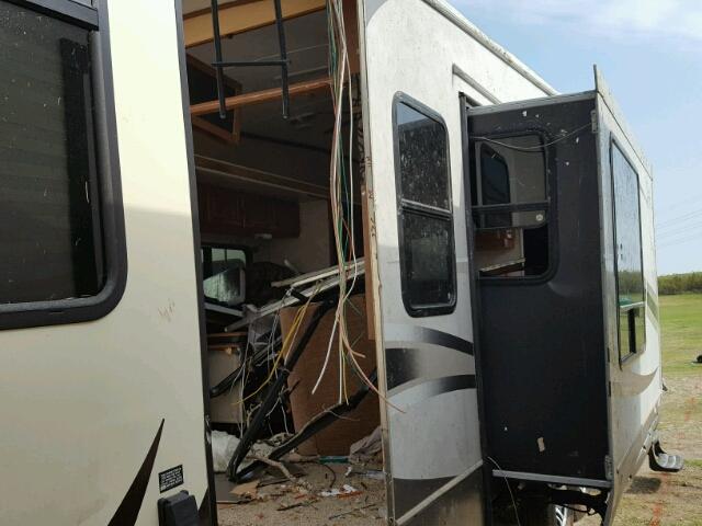 4YDF3252XDA740496 - 2013 KEYSTONE MONTANA CREAM photo 4