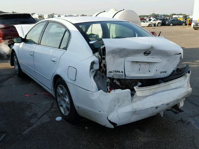 1N4AL11D02C201391 - 2002 NISSAN ALTIMA WHITE photo 3