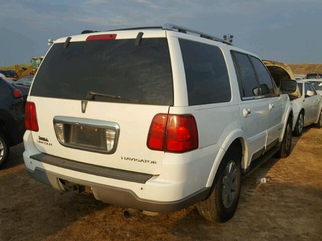 5LMFU27R84LJ14324 - 2004 LINCOLN NAVIGATOR WHITE photo 4