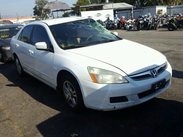 1HGCM56327A032387 - 2007 HONDA ACCORD WHITE photo 1