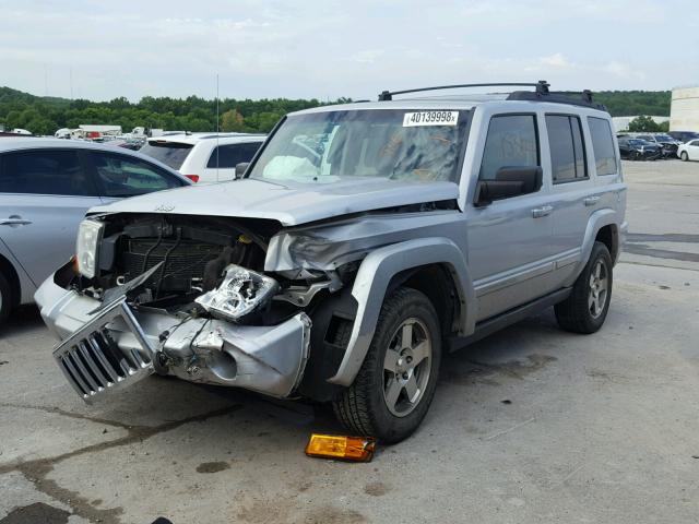 1J4RH4GK3AC157563 - 2010 JEEP COMMANDER GRAY photo 2
