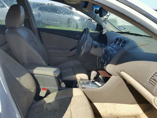 1N4AL2AP7AN528129 - 2010 NISSAN ALTIMA BAS WHITE photo 5