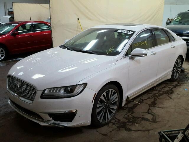 3LN6L5LU6HR656952 - 2017 LINCOLN MKZ HYBRID WHITE photo 2