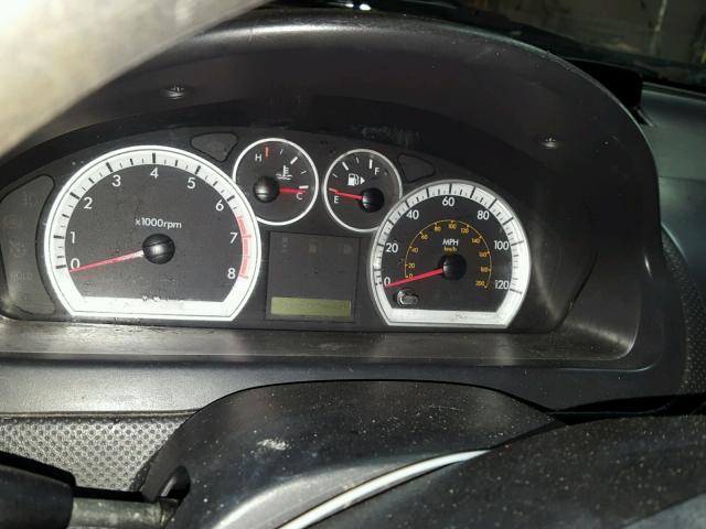 KL1TD56E59B390314 - 2009 CHEVROLET AVEO LS GRAY photo 8