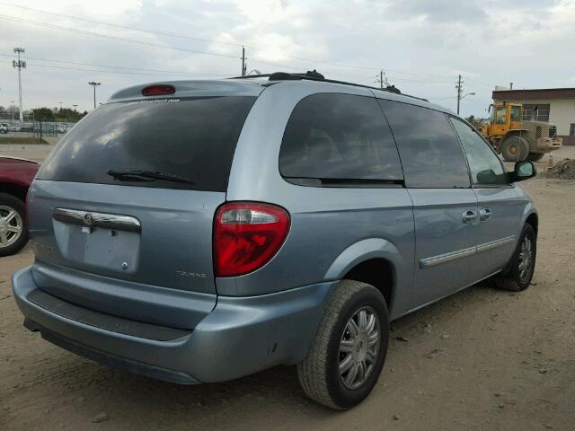 2C4GP54LX5R140131 - 2005 CHRYSLER TOWN & COU Mavi foto 4