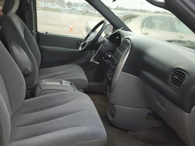 2C4GP54LX5R140131 - 2005 CHRYSLER TOWN & COU Mavi foto 5