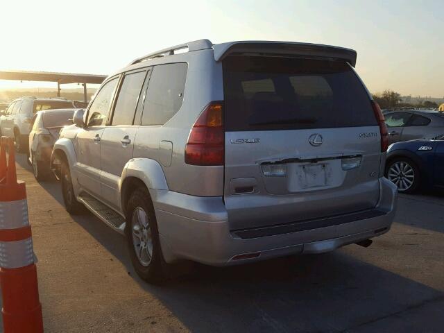 JTJBT20X770129708 - 2007 LEXUS GX SILVER photo 3