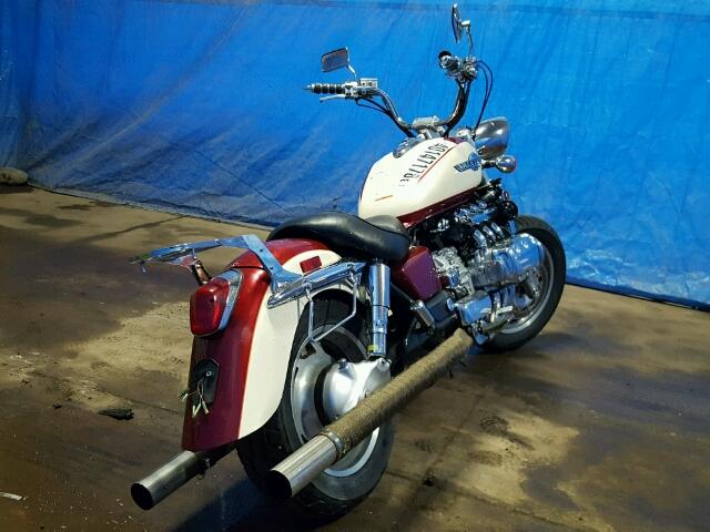 1HFSC3407WA100939 - 1998 HONDA GL1500 C/2 BURGUNDY photo 4