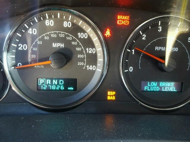 1J8HG58216C301507 - 2006 JEEP COMMANDER შავი ფოტო 8