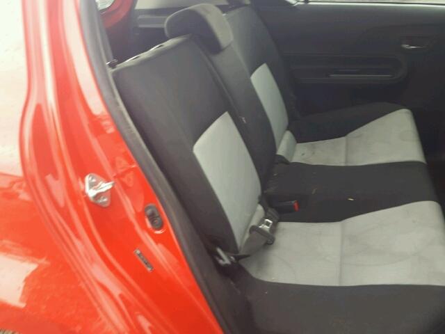 JTDKDTB37F1095066 - 2015 TOYOTA PRIUS C RED photo 6