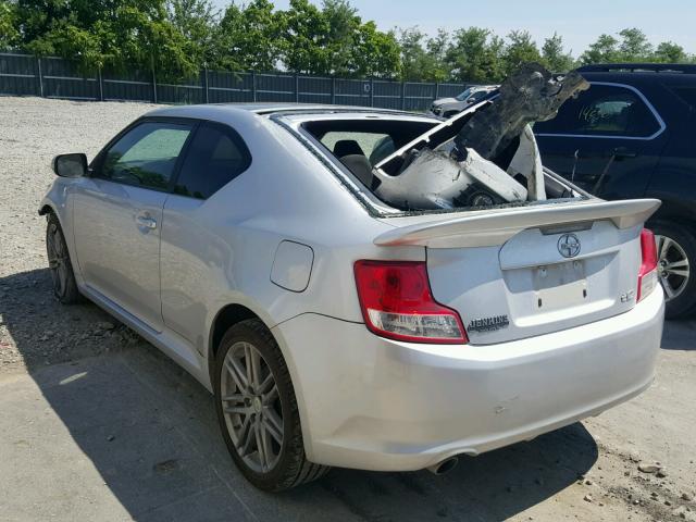 JTKJF5C79B3005586 - 2011 TOYOTA SCION TC 银色 照片 3