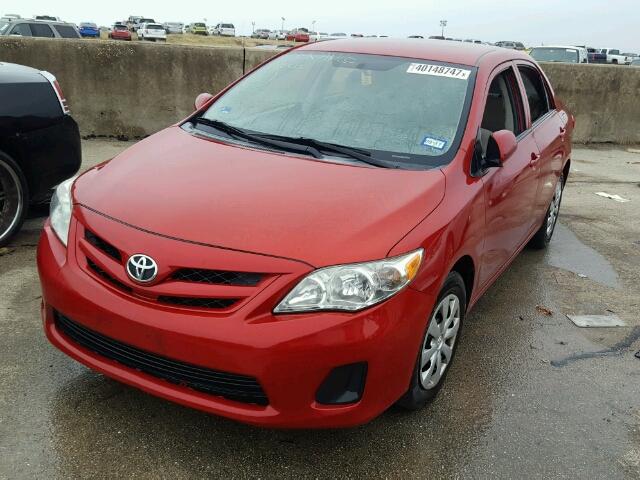 5YFBU4EE8CP063365 - 2012 TOYOTA COROLLA RED photo 2