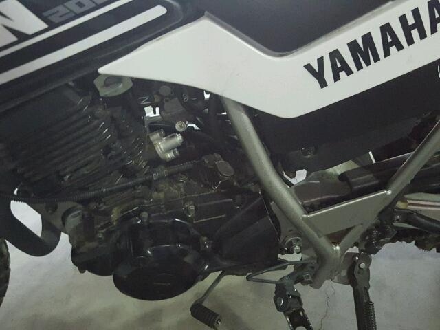 JYA3AWE04FA148169 - 2015 YAMAHA TW200 WHITE photo 9