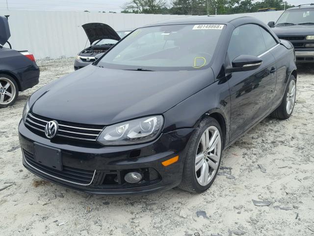 WVWFW7AH4CV016960 - 2012 VOLKSWAGEN EOS LUX Чорний фото 2