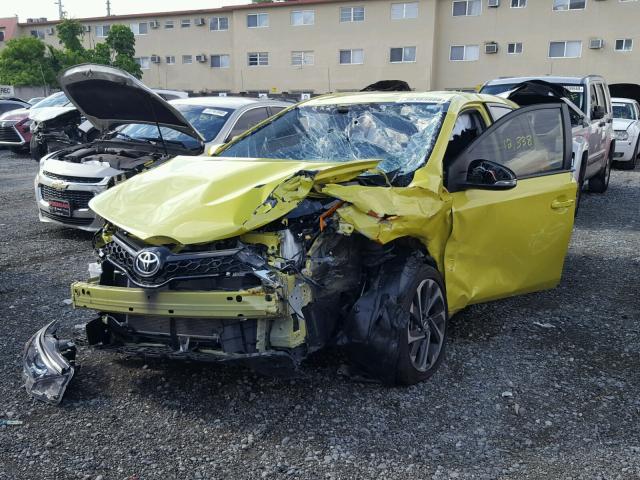 JTNKARJE0HJ526845 - 2017 TOYOTA COROLLA IM YELLOW photo 2