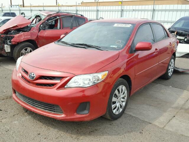 2T1BU4EE9CC828129 - 2012 TOYOTA COROLLA BA RED photo 2