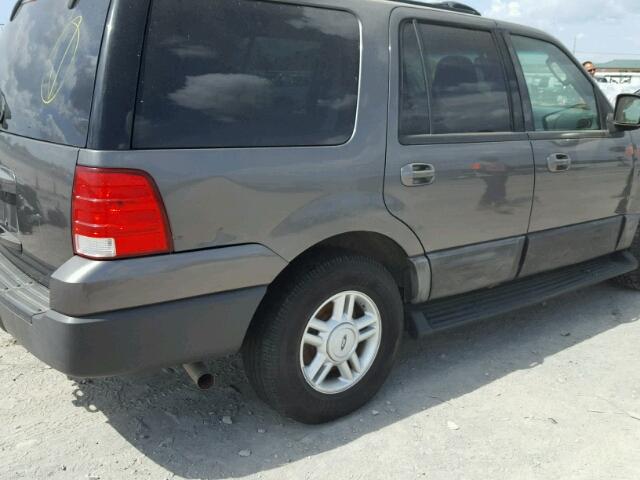 1FMFU15L64LB84870 - 2004 FORD EXPEDITION GRAY photo 9