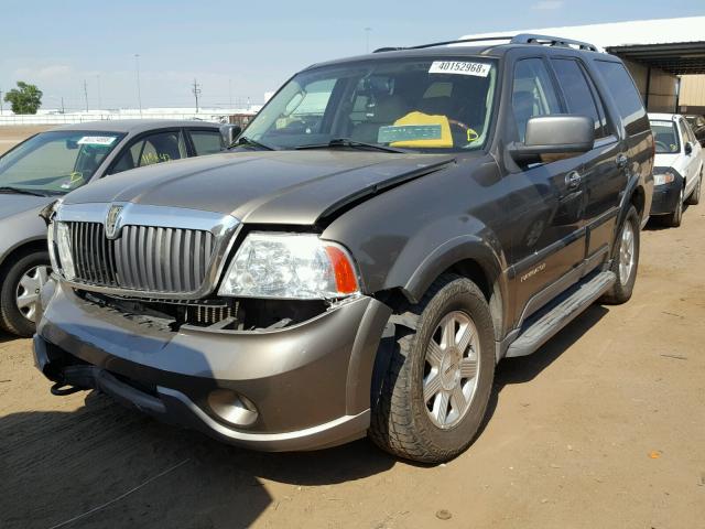 5LMFU28R53LJ44507 - 2003 LINCOLN NAVIGATOR Altın fotoğraf 2
