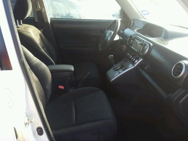 JTLZE4FE8DJ047641 - 2013 TOYOTA SCION XB Blanco foto 5
