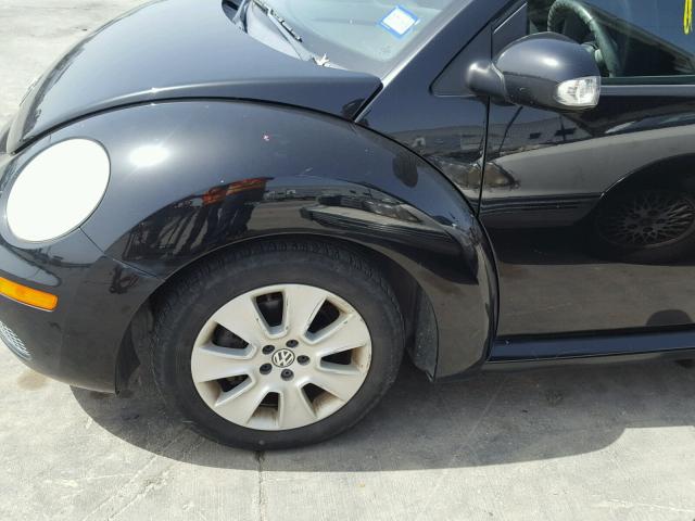 3VWPG31C89M506249 - 2009 VOLKSWAGEN NEW BEETLE 黑色 照片 9