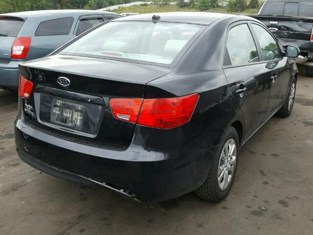 KNAFT4A27C5530172 - 2012 KIA FORTE LX BLACK photo 4