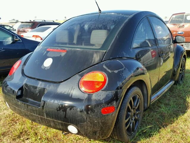 3VWCK31C45M400291 - 2005 VOLKSWAGEN NEW BEETLE BLACK photo 4