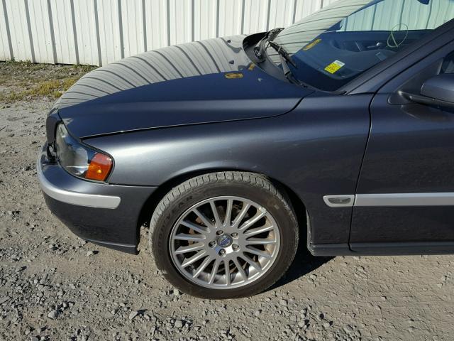 YV1SW59V742361457 - 2004 VOLVO V70 FWD GRAY photo 9