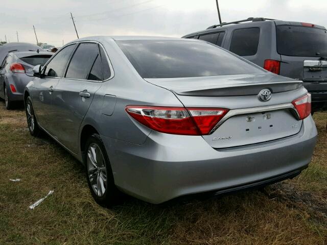 4T1BF1FK7GU256415 - 2016 TOYOTA CAMRY LE SILVER photo 3