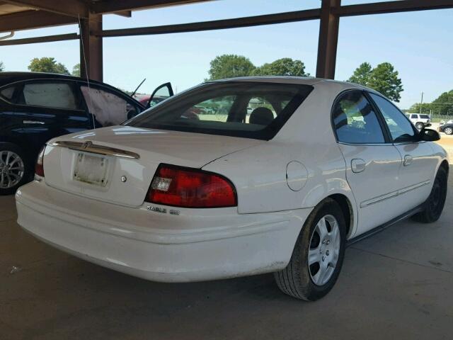 1MEFM50U52A627707 - 2002 MERCURY SABLE GS WHITE photo 4