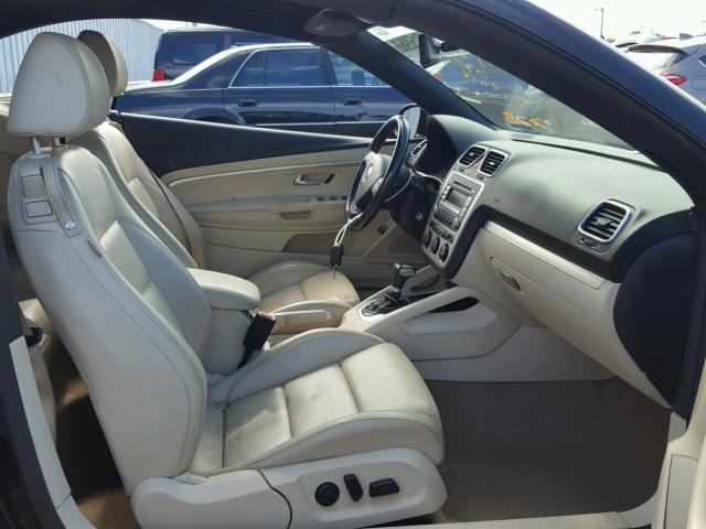 WVWDA71F57V002012 - 2007 VOLKSWAGEN EOS 2.0T S BLACK photo 5