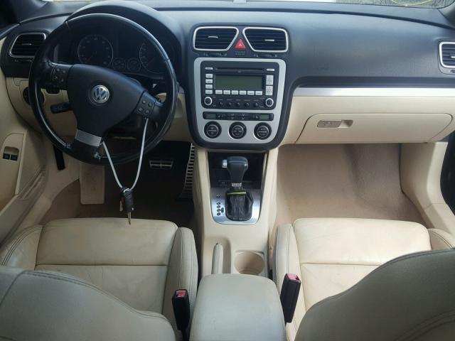 WVWDA71F57V002012 - 2007 VOLKSWAGEN EOS 2.0T S BLACK photo 9