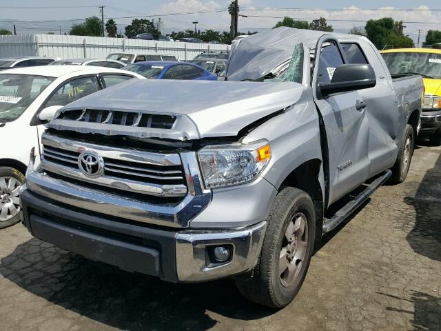 5TFRM5F19GX099833 - 2016 TOYOTA TUNDRA DOU SILVER photo 2