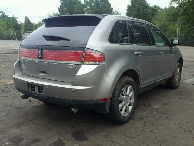 2LMDU68C48BJ39453 - 2008 LINCOLN MKX GRAY photo 4