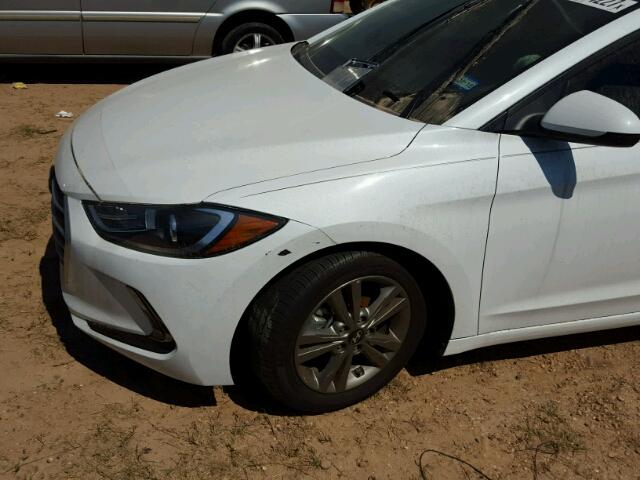 5NPD84LF8HH168517 - 2017 HYUNDAI ELANTRA WHITE photo 9