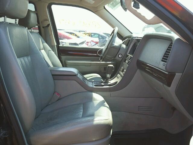 5LMEU78H43ZJ01953 - 2003 LINCOLN AVIATOR 黑色 照片 5