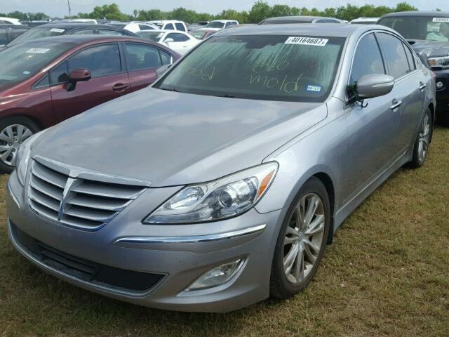 KMHGC4DD4CU211589 - 2012 HYUNDAI GENESIS 3. SILVER photo 2