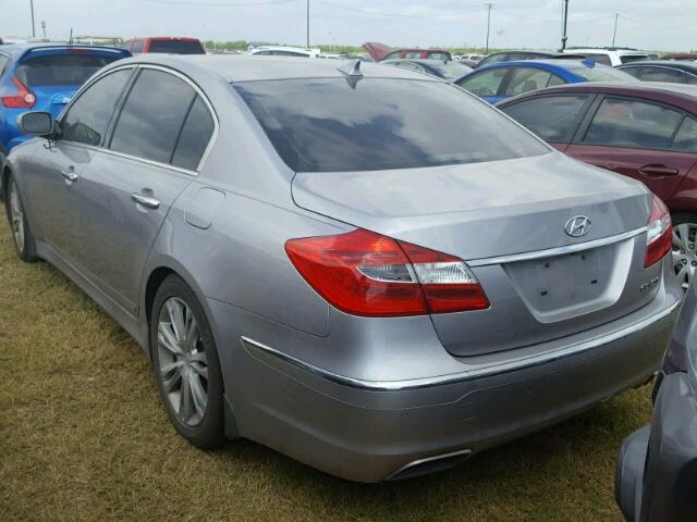 KMHGC4DD4CU211589 - 2012 HYUNDAI GENESIS 3. SILVER photo 3