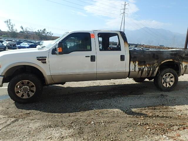 1FTWW31R18EB61575 - 2008 FORD F350 SRW S WHITE photo 9