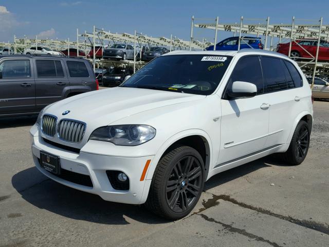 5UXZV8C54CL425155 - 2012 BMW X5 XDRIVE5 WHITE photo 2