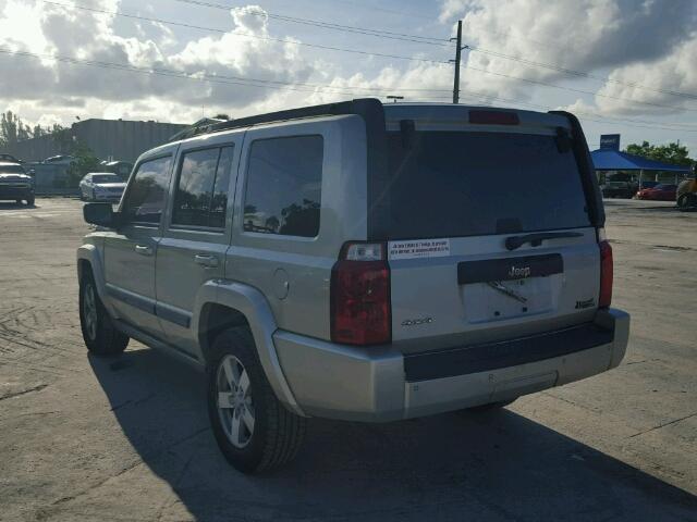 1J8HG48KX8C166668 - 2008 JEEP COMMANDER SILVER photo 3