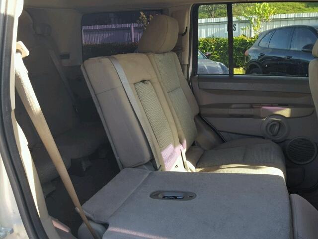 1J8HG48KX8C166668 - 2008 JEEP COMMANDER SILVER photo 6