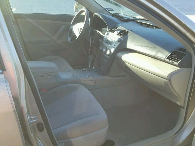 4T1BF3EK4AU089211 - 2010 TOYOTA CAMRY BASE GOLD photo 5