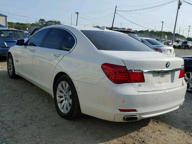 WBAKC6C50ACL67844 - 2010 BMW 750 I WHITE photo 3