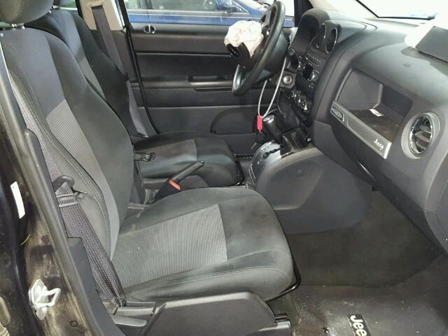 1C4NJDBB2GD520048 - 2016 JEEP COMPASS SP CHARCOAL photo 5