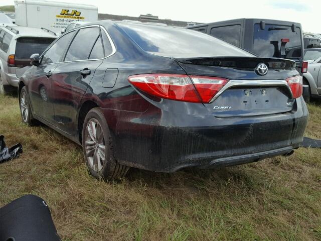 4T1BF1FKXHU798786 - 2017 TOYOTA CAMRY LE შავი ფოტო 3