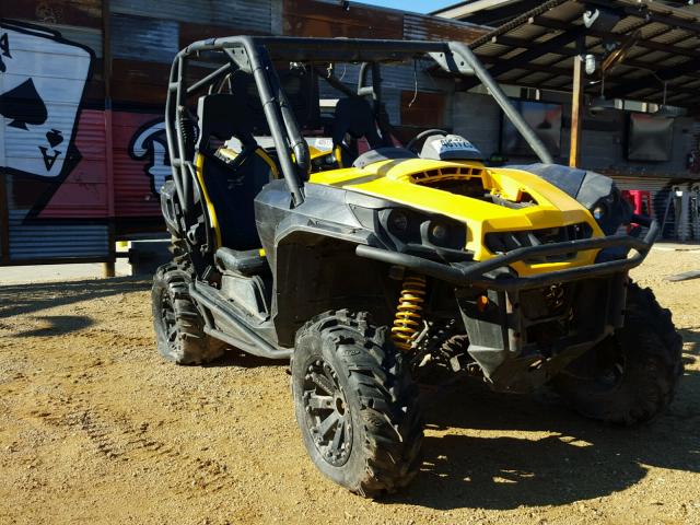 3JBKXLP1XBJ002153 - 2011 CAN-AM COMMANDER YELLOW photo 2