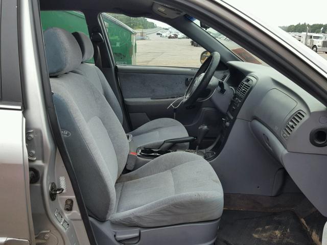 KNAGD126645297551 - 2004 KIA OPTIMA SILVER photo 5